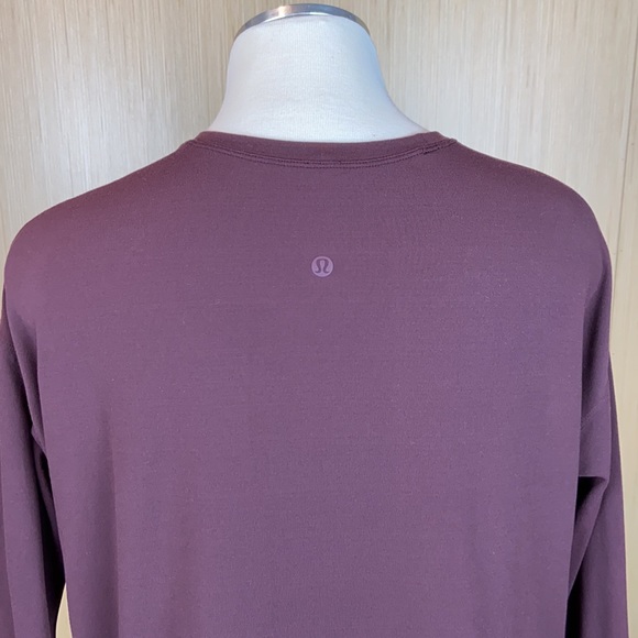 Lululemon Ease of Mind top size S maybe a 4 - Picture 4 of 8
